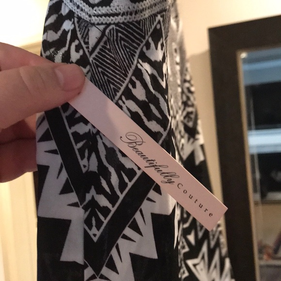 🌸 Beautifully Couture Boho sleeveless top - Picture 6 of 7